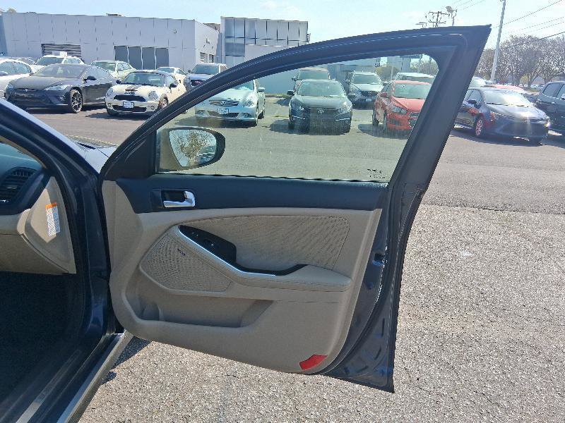 Used 2015 Kia Optima EX FWD image 17