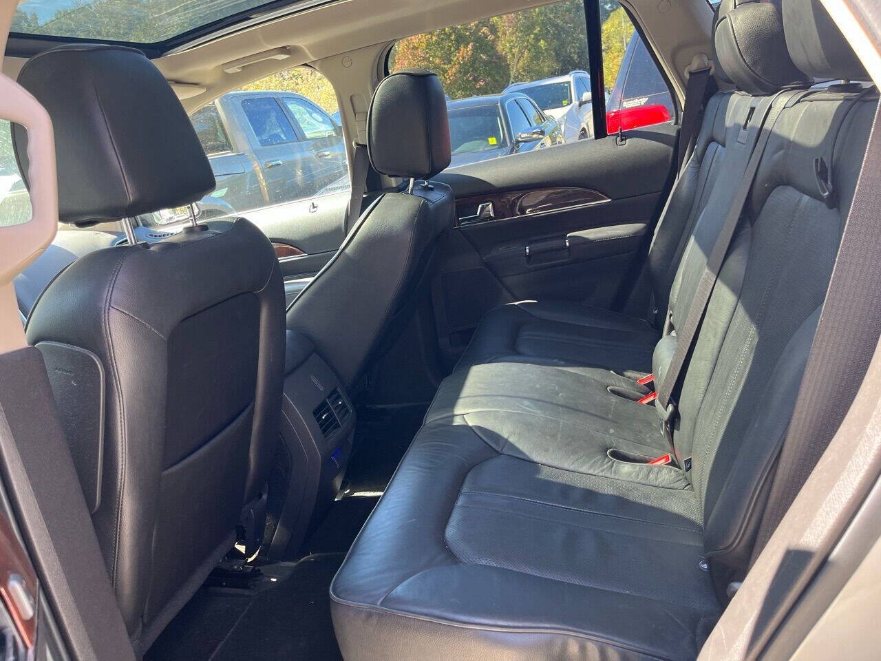 Used 2013 Lincoln MKX FWD image 15