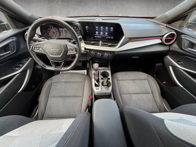 Used 2024 Chevrolet Trax RS w/ Driver Confidence Package FWD image 25