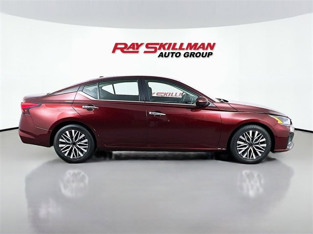 Used 2023 Nissan Altima 2.5 SV image 8