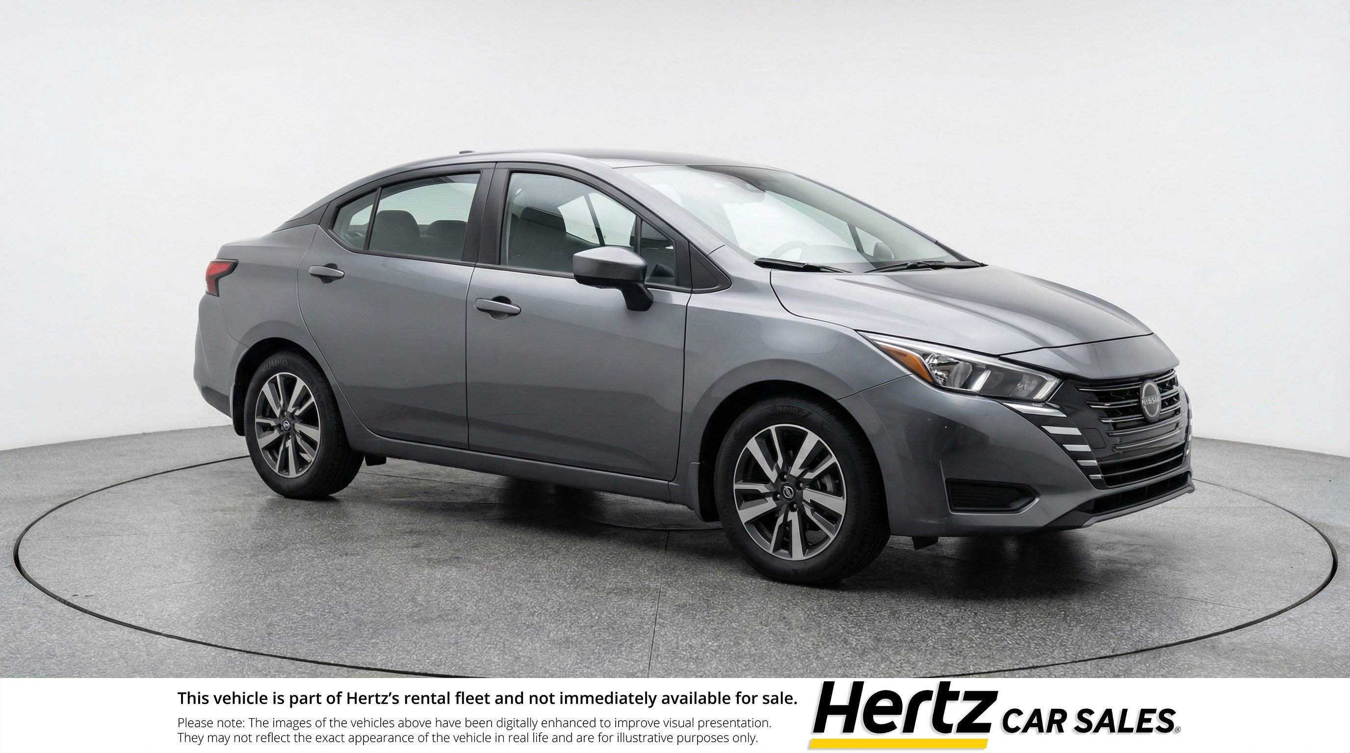 Used 2025 Nissan Versa SV image 1