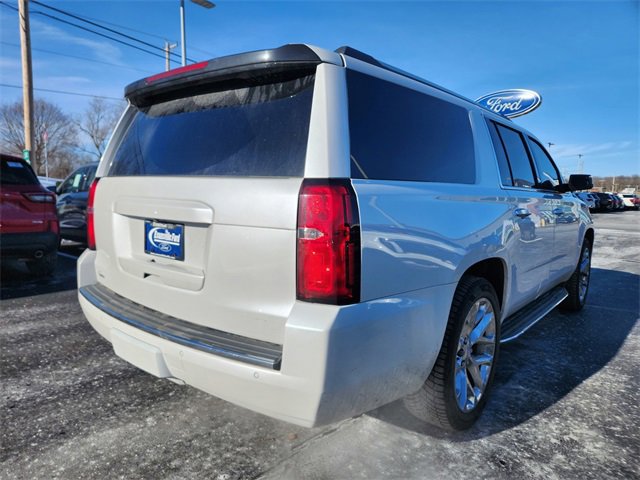 Used 2020 Chevrolet Suburban Premier image 36