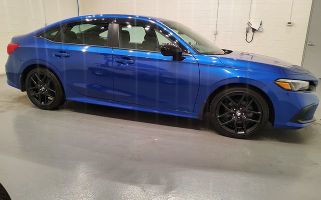 Used 2023 Honda Civic Sport image 8