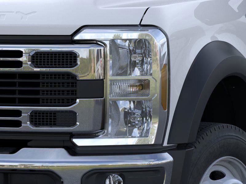 New 2025 Ford F550 2WD Regular Cab Super Duty image 38