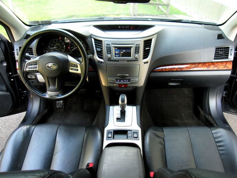 Used 2012 Subaru Outback 2.5i Limited image 16