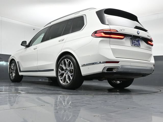 Used 2023 BMW X7 xDrive40i AWD/4WD image 43