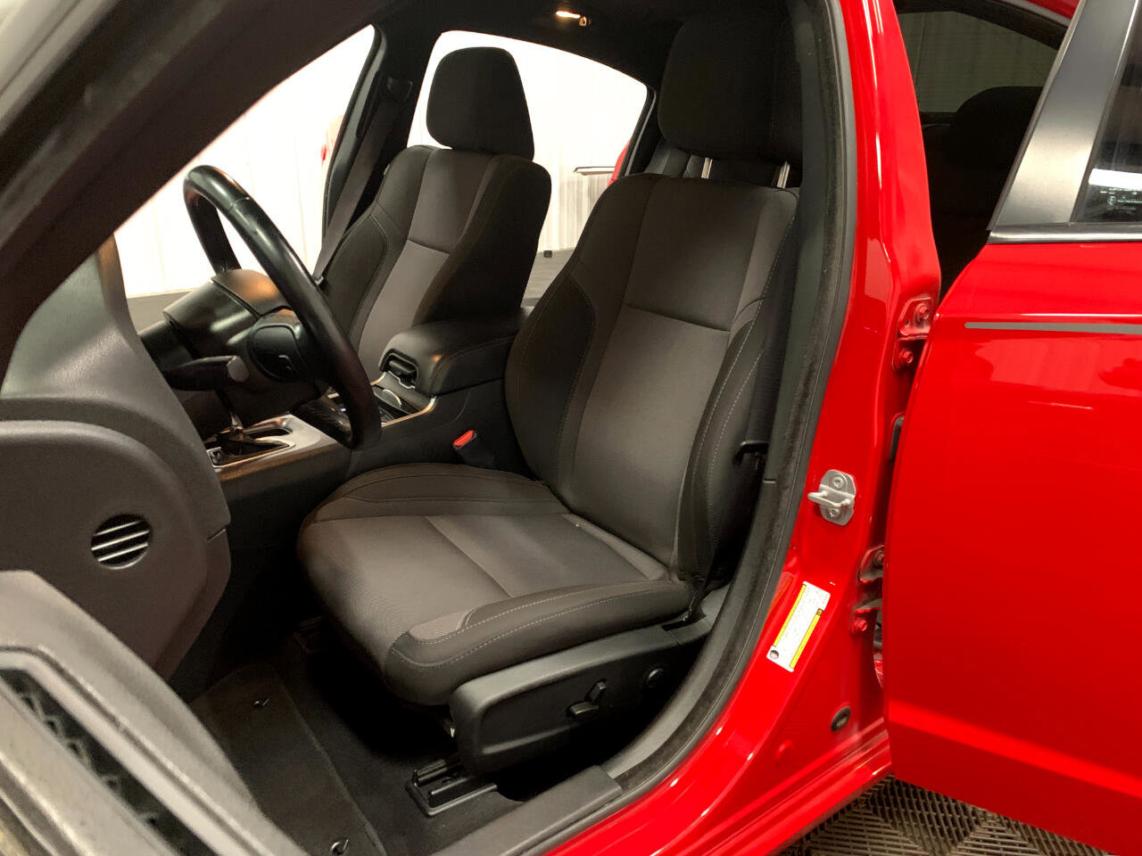 Used 2022 Dodge Charger SXT image 39
