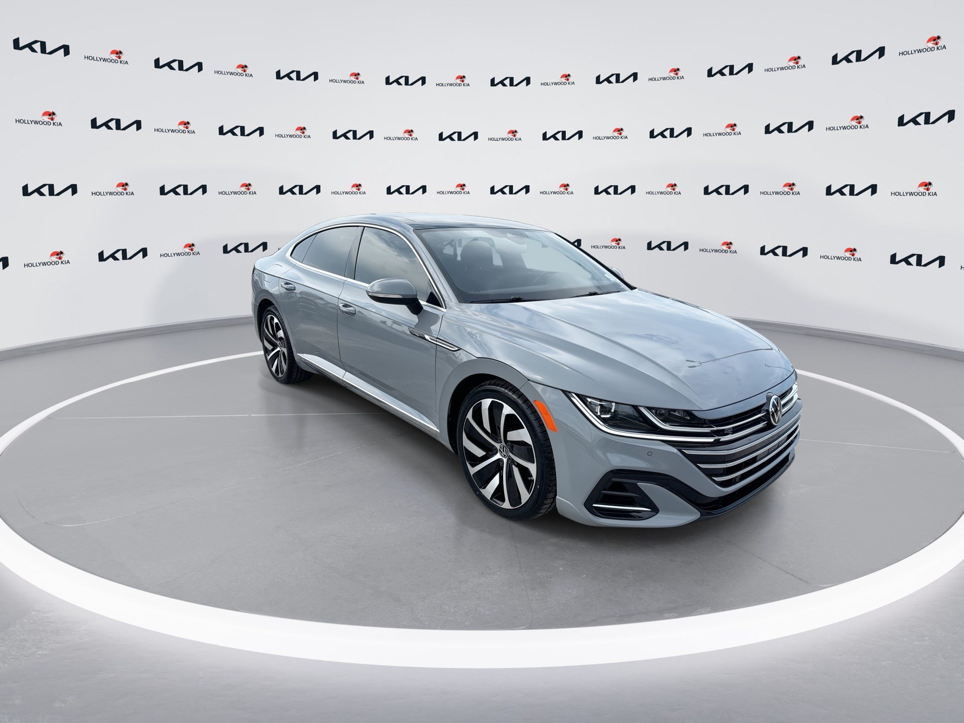Used 2022 Volkswagen Arteon SEL AWD/4WD image 2