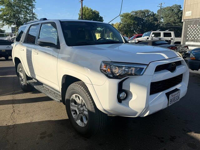 Used 2019 Toyota 4Runner SR5 Premium AWD/4WD image 4