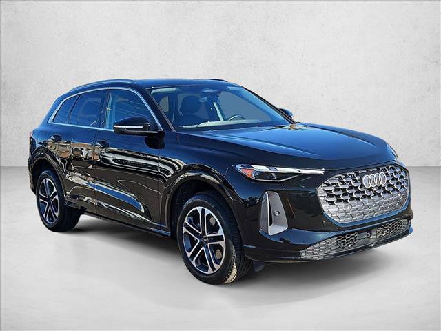 Certified 2025 Audi Q5 Premium w/ 19" Wheel Package video 3