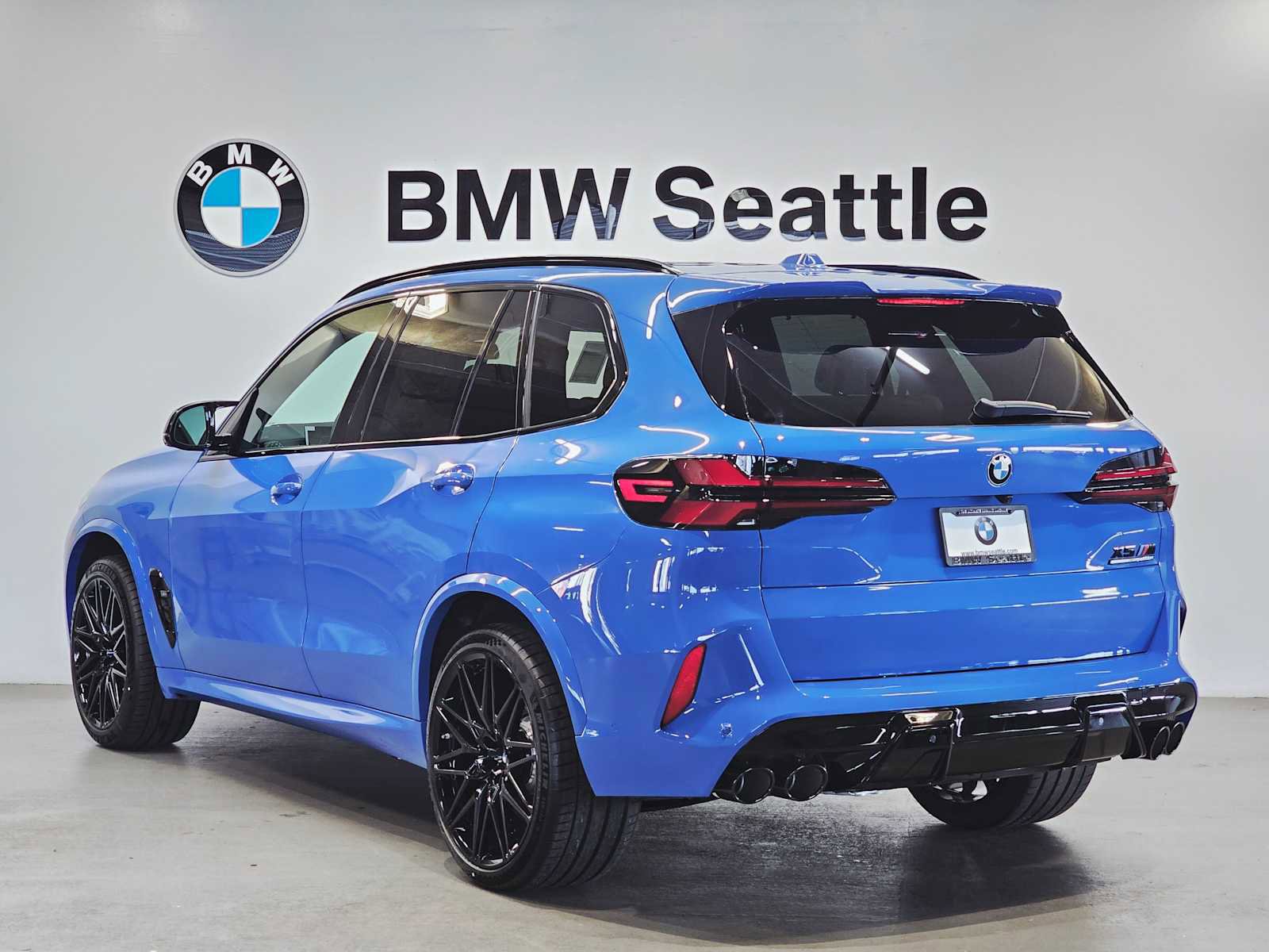 New 2026 BMW X5 M Competition w/ Executive Package image 4