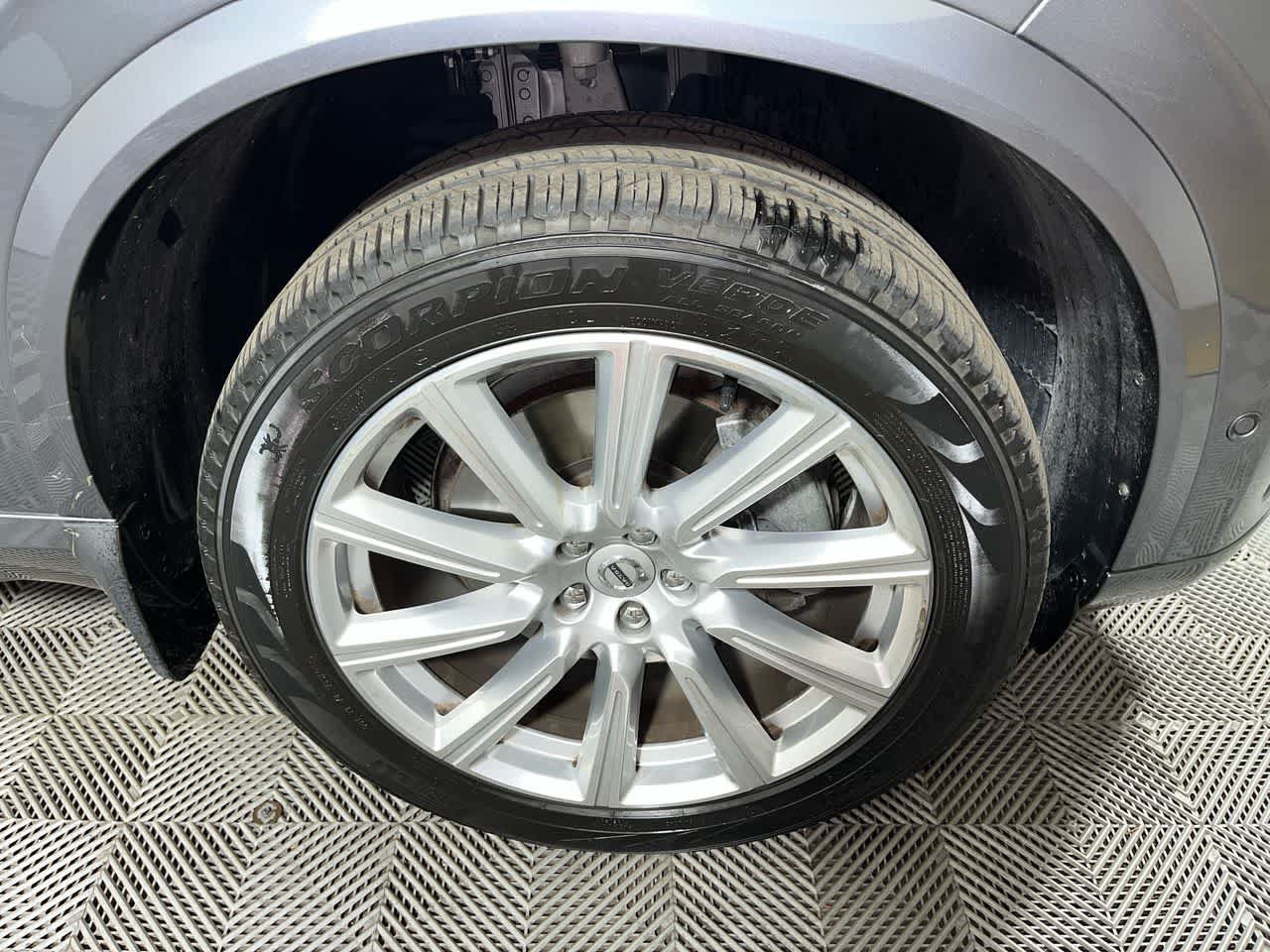 Used 2016 Volvo XC90 T6 Inscription w/ Protection Package Plus AWD/4WD image 10