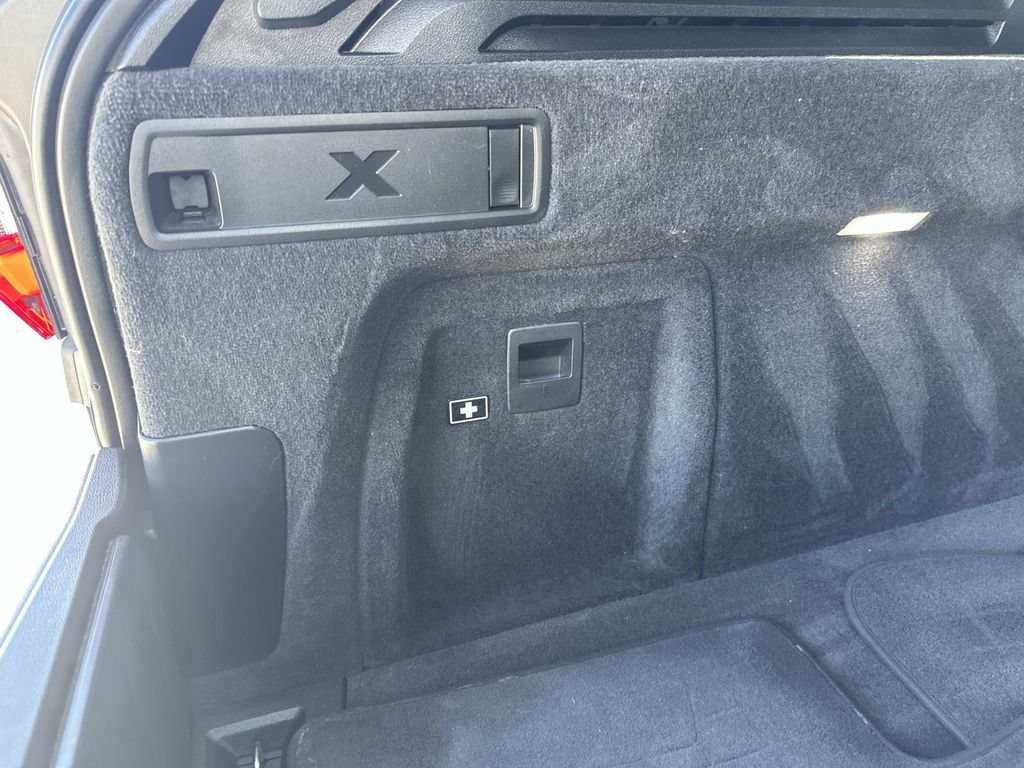 Used 2023 BMW X5 xDrive40i w/ M Sport Package AWD/4WD image 40