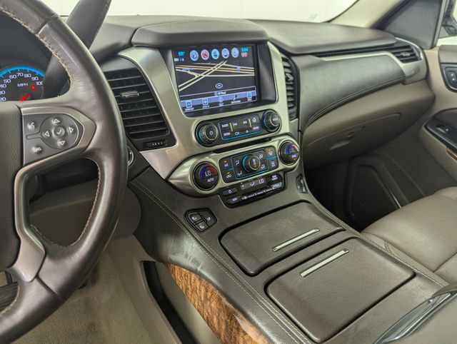 Used 2017 Chevrolet Suburban Premier AWD/4WD image 19