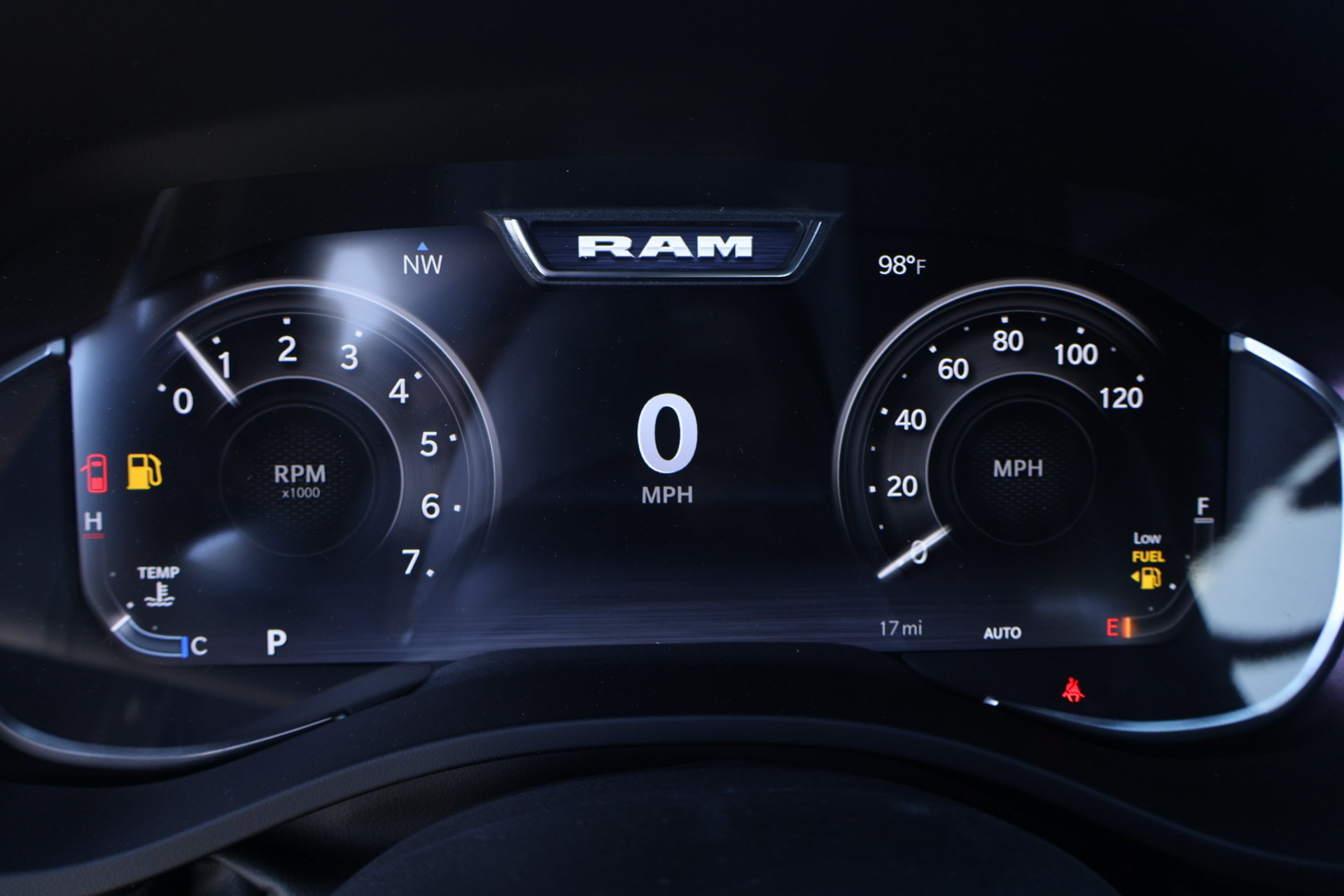 New 2026 RAM 1500 Big Horn AWD/4WD image 4