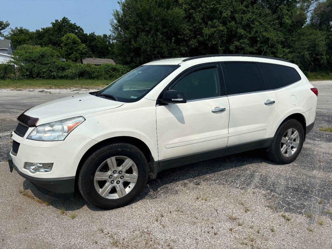 Used 2012 Chevrolet Traverse LT image 2