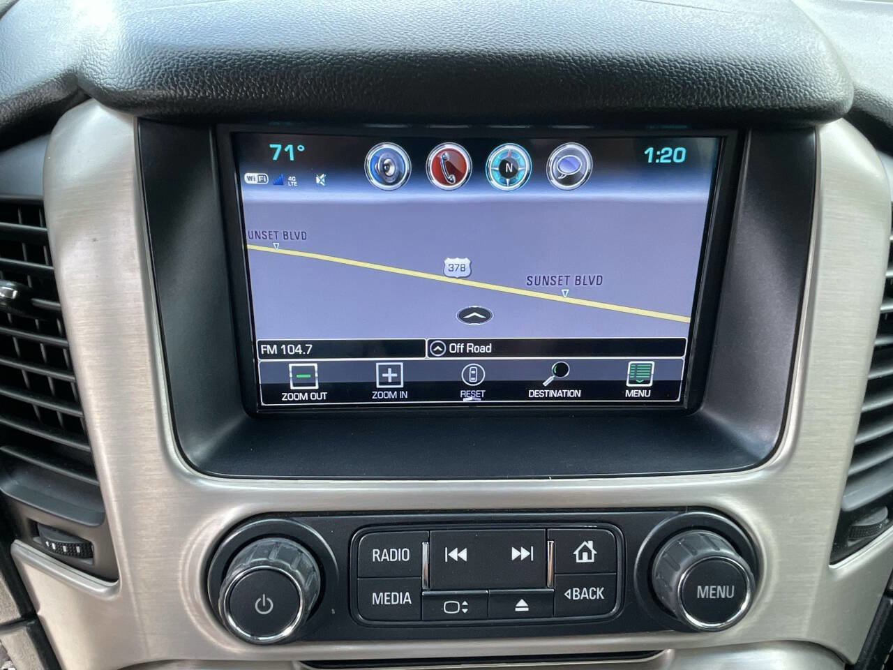 Used 2018 GMC Yukon Denali image 23