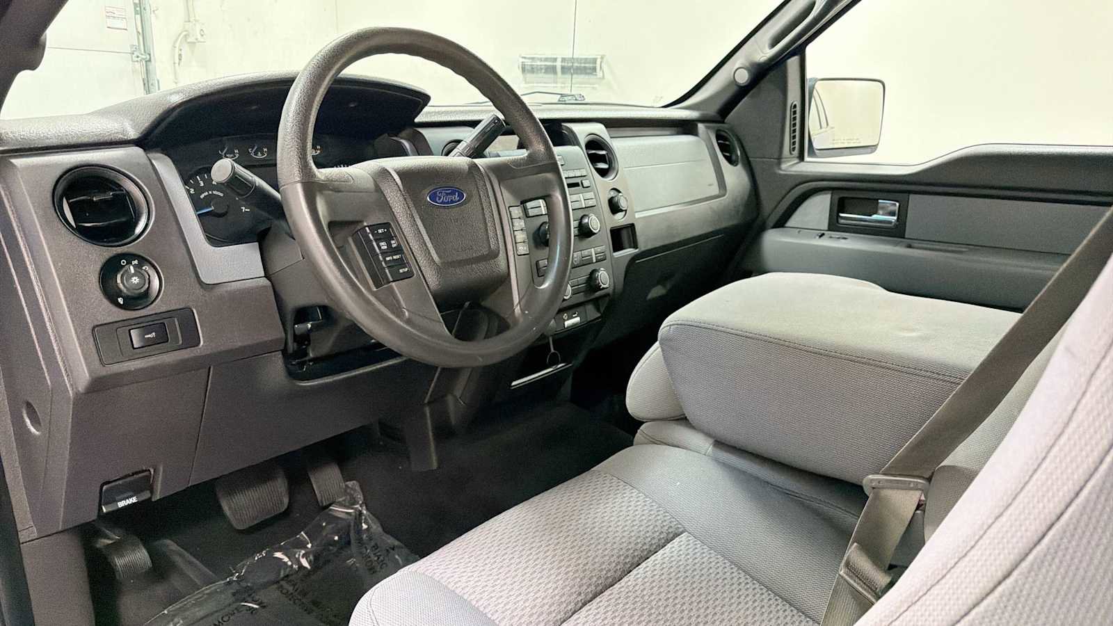 Used 2013 Ford F150 STX w/ Mid Equipment Group AWD/4WD image 12