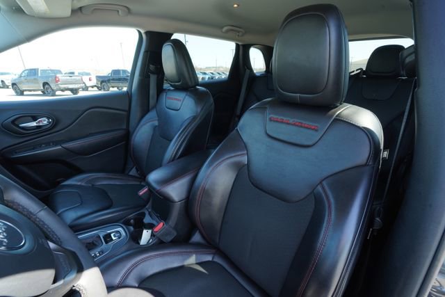 Used 2021 Jeep Cherokee Trailhawk image 35