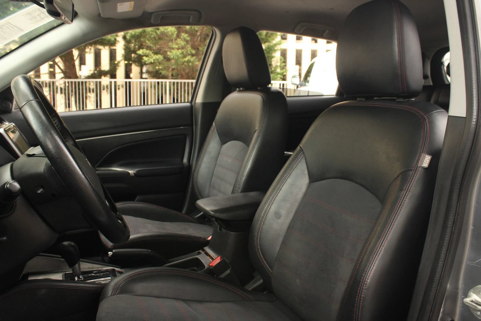 Used 2022 Mitsubishi Outlander Sport SE FWD image 16
