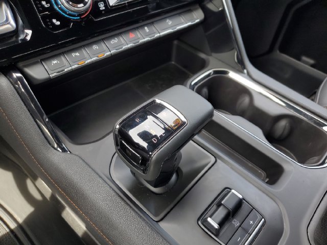Used 2023 GMC Sierra 1500 AT4 w/ AT4 Premium Package AWD/4WD image 34