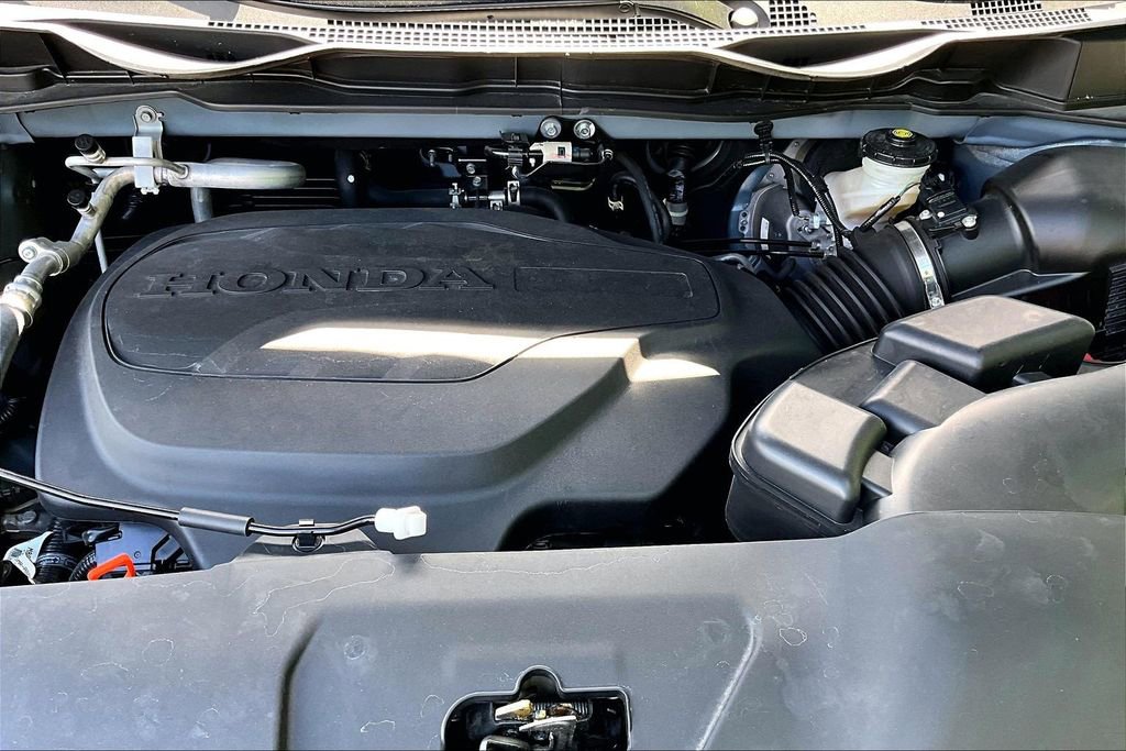 Used 2025 Honda Odyssey Sport-L image 24