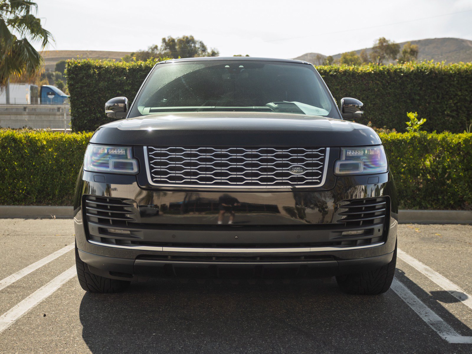 Used 2018 Land Rover Range Rover Supercharged AWD/4WD image 2