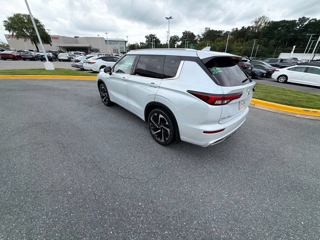Used 2022 Mitsubishi Outlander SEL AWD/4WD image 3