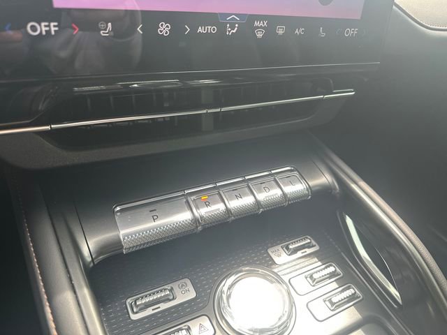 Used 2024 Lincoln Nautilus Premier w/ Equipment Group 102A image 30