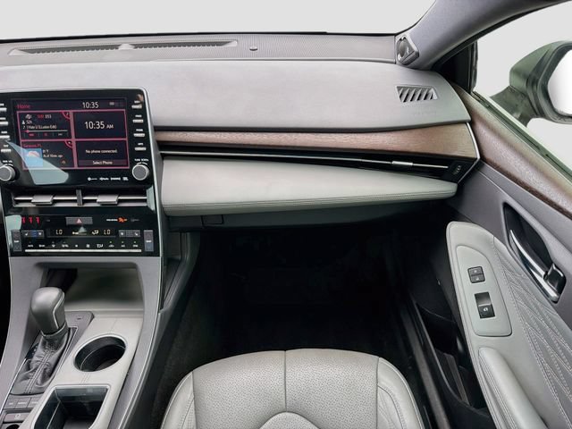 Used 2019 Toyota Avalon Limited FWD image 17