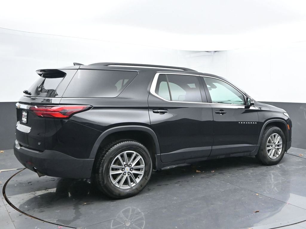 Used 2023 Chevrolet Traverse LT image 10
