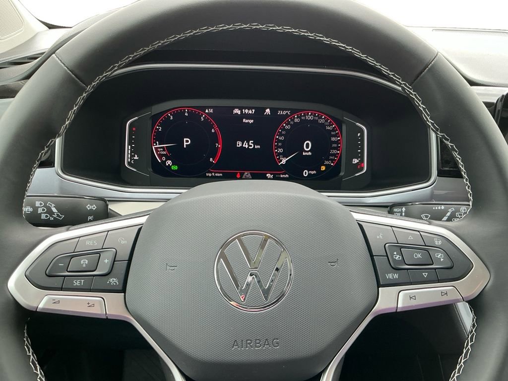 New 2025 Volkswagen Taos SEL image 19