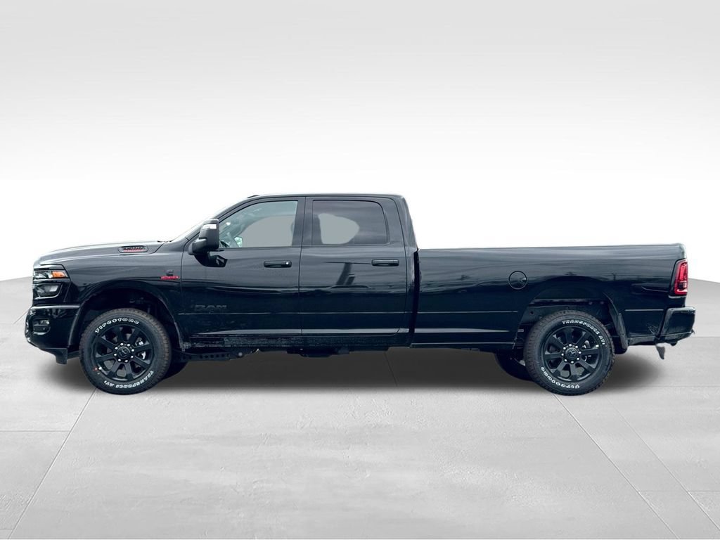 New 2026 RAM 3500 Big Horn AWD/4WD image 4