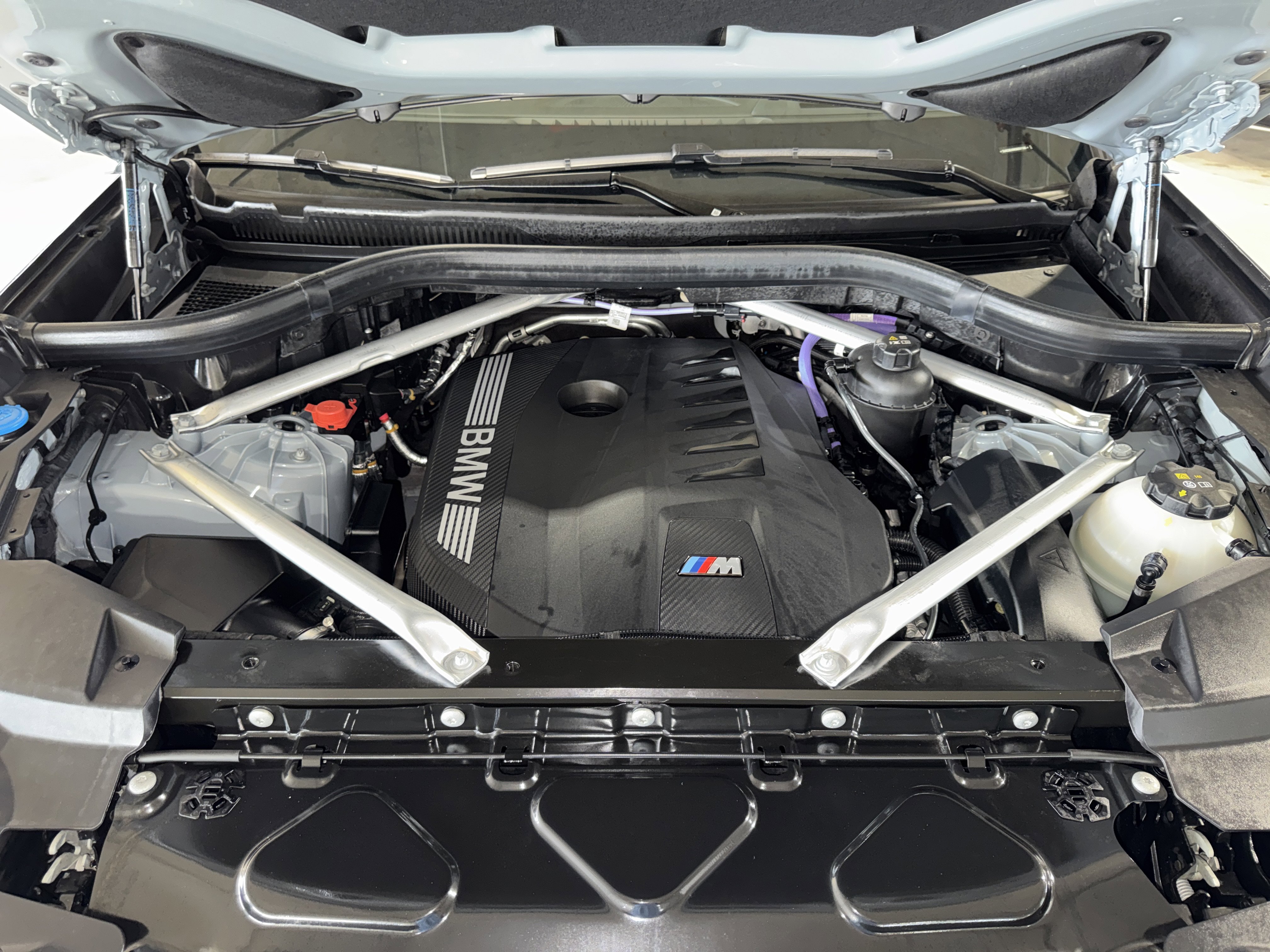 Certified 2025 BMW X6 xDrive40i image 35