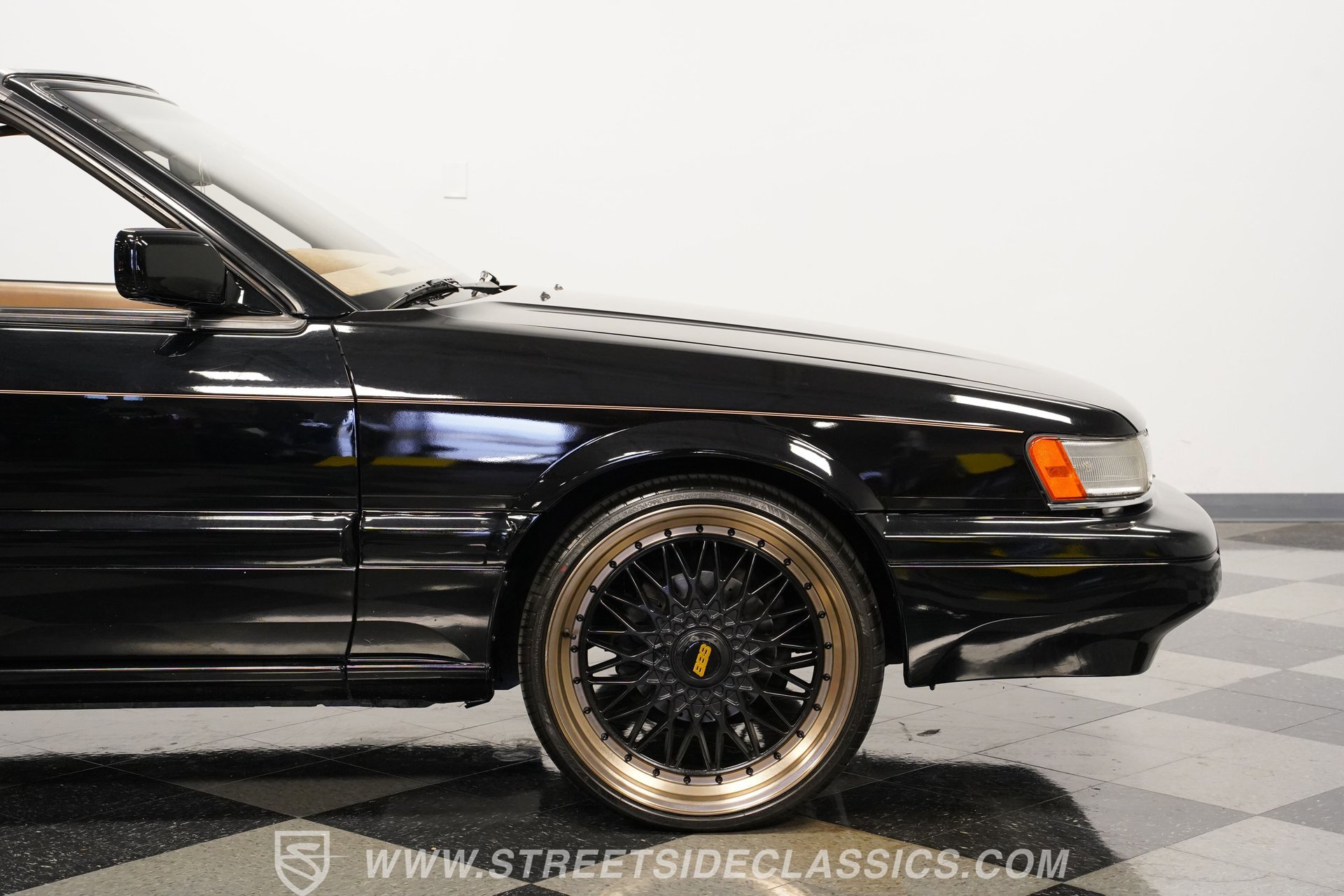 Used 1991 INFINITI M30 Convertible image 30