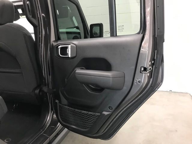 New 2025 Jeep Gladiator Willys image 32