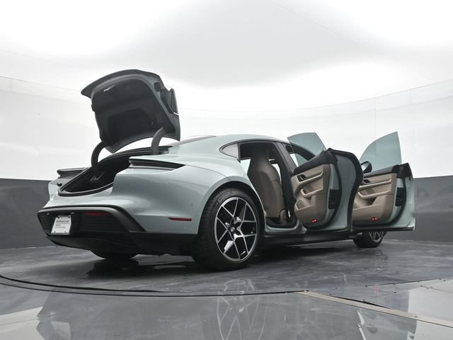 Certified 2025 Porsche Taycan AWD/4WD image 26