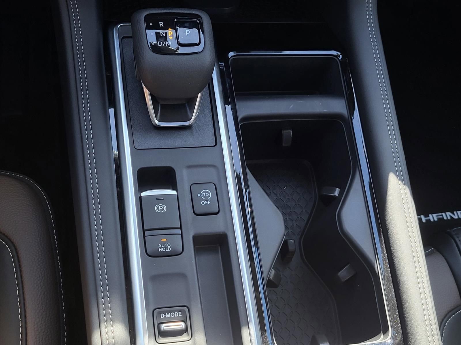 New 2026 Nissan Pathfinder Platinum image 26