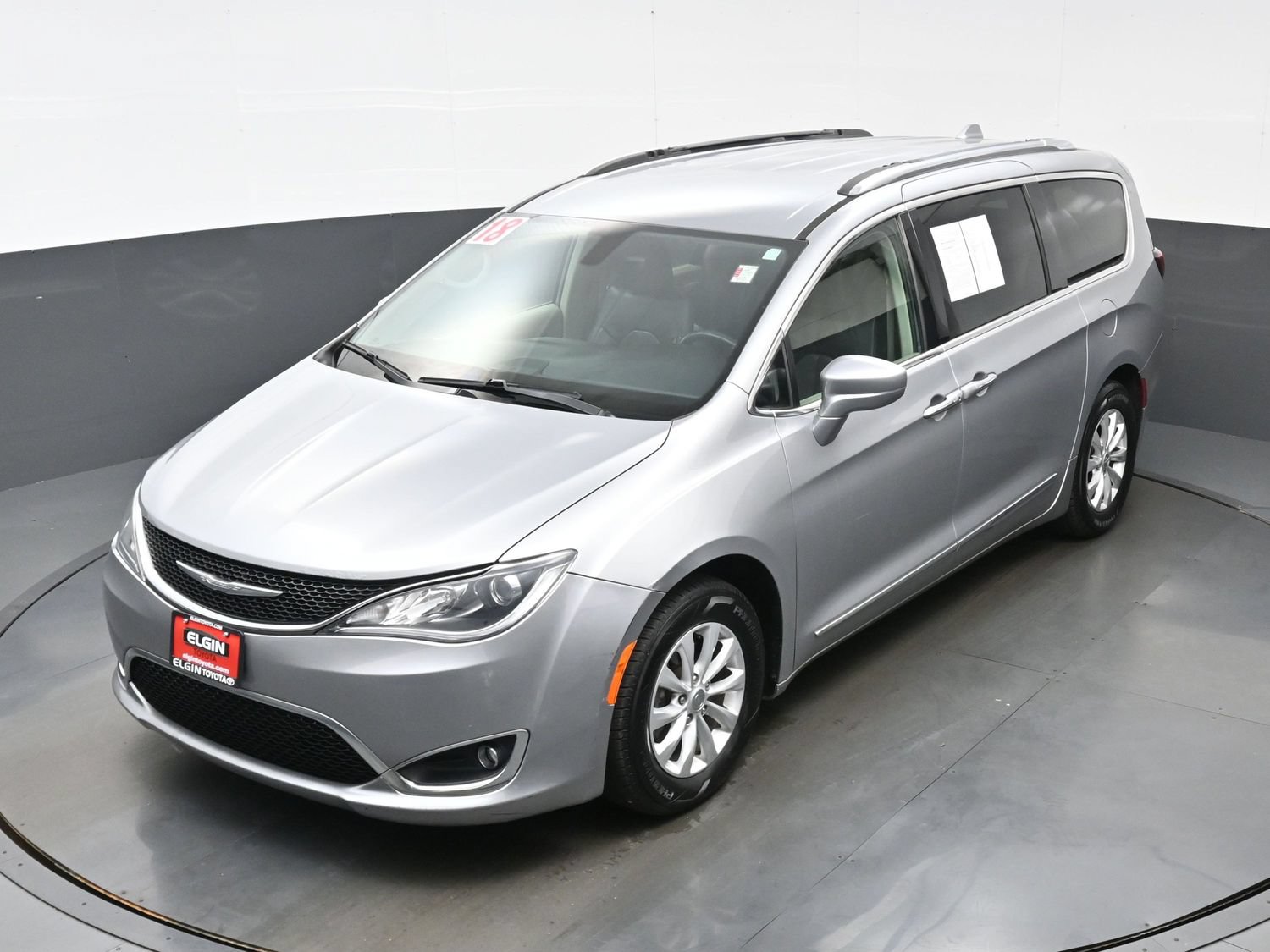 Used 2018 Chrysler Pacifica Touring-L Plus FWD image 37