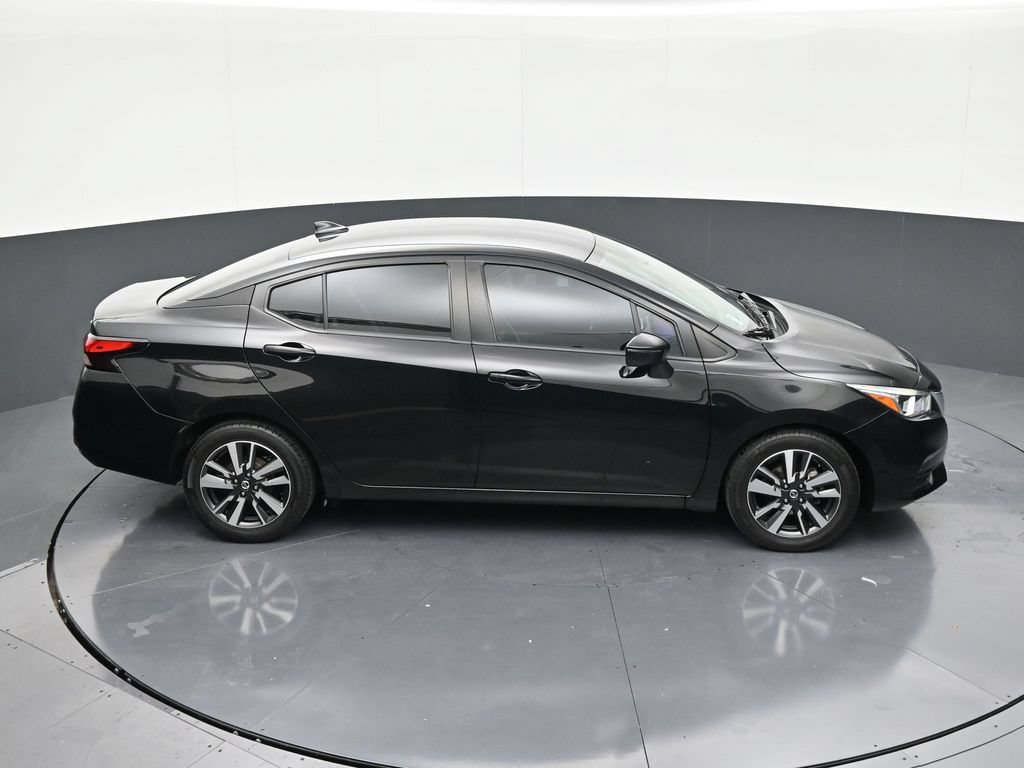 Used 2021 Nissan Versa SV FWD image 17