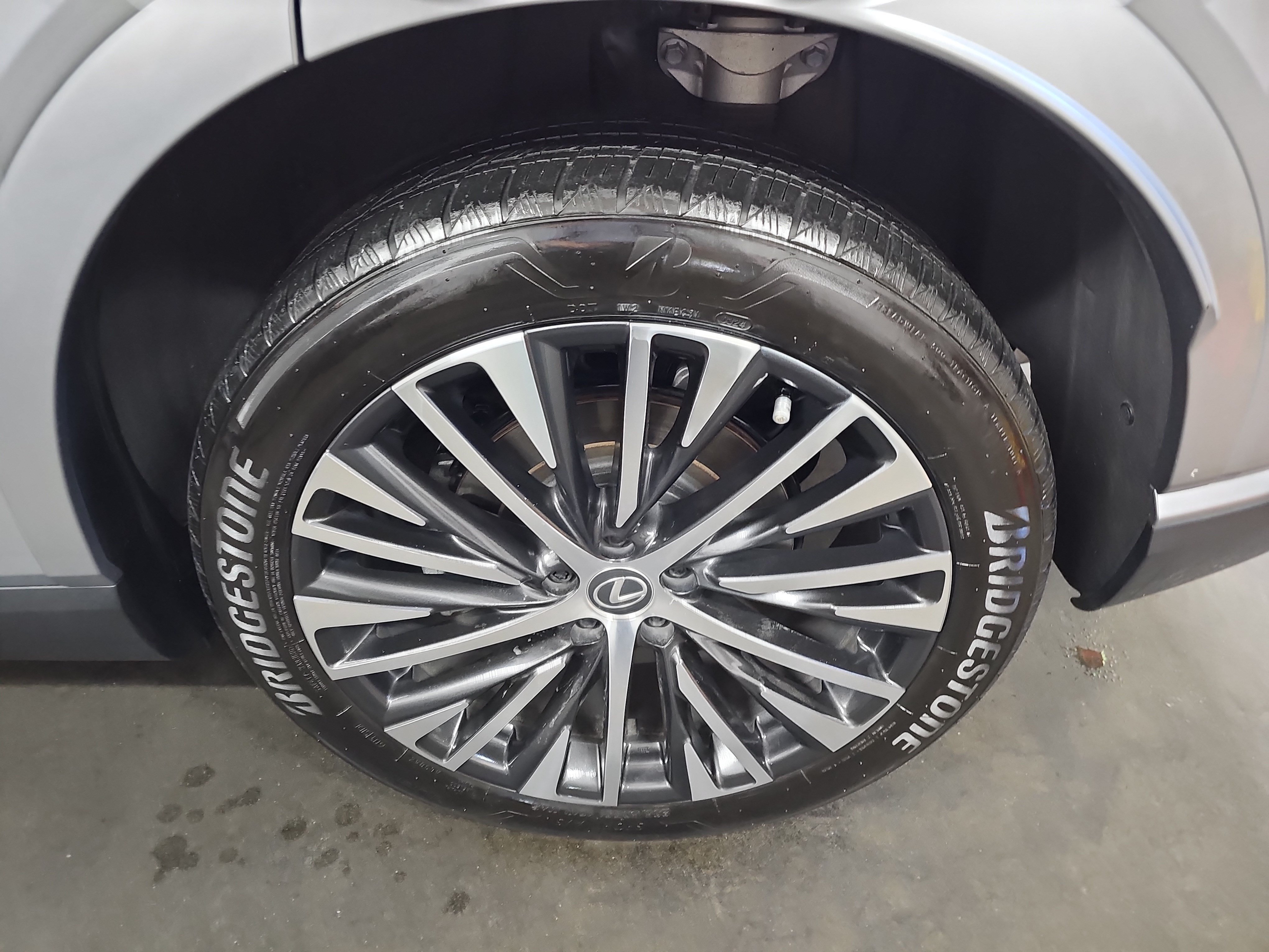 Used 2024 Lexus RX 350 Premium Plus w/ Convenience Package FWD image 35