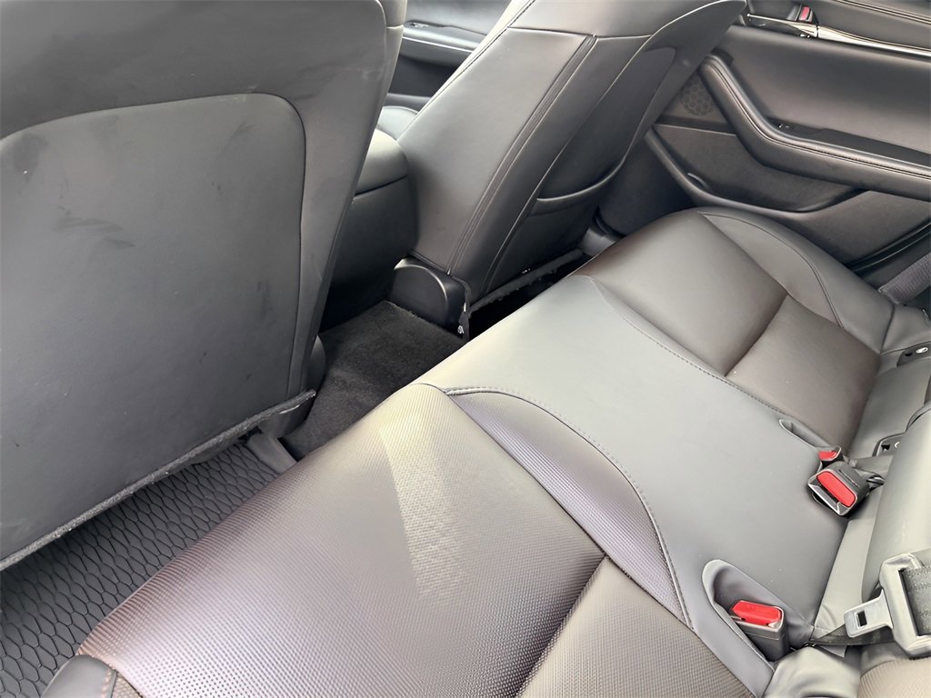 Used 2023 MAZDA MAZDA3 s image 32