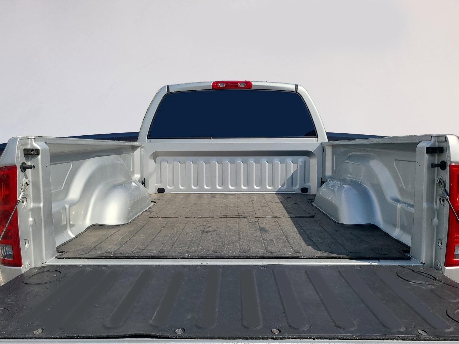 Used 2003 Dodge Ram 1500 Truck SLT image 18