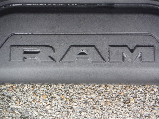 New 2026 RAM 1500 Express AWD/4WD image 13