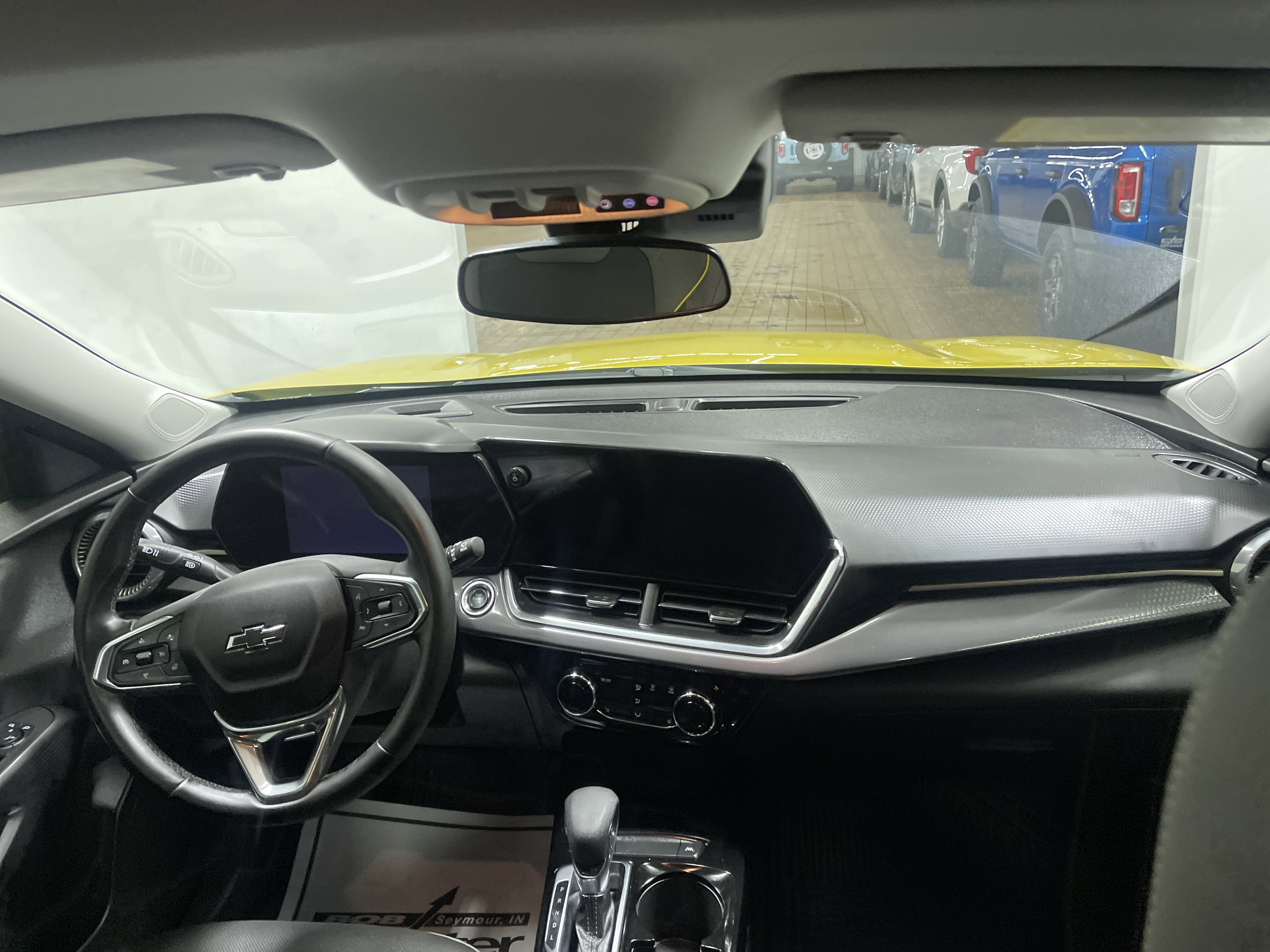 Used 2025 Chevrolet Trax ACTIV w/ Sunroof Package image 23