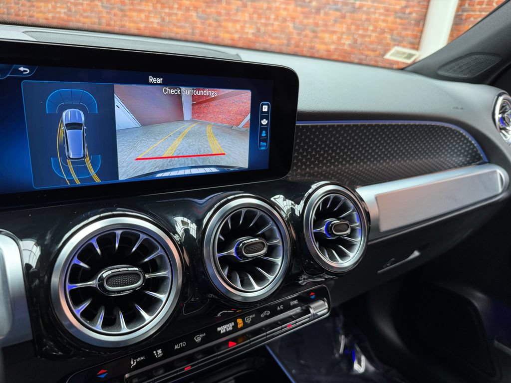 Certified 2024 Mercedes-Benz GLB 250 4MATIC image 19