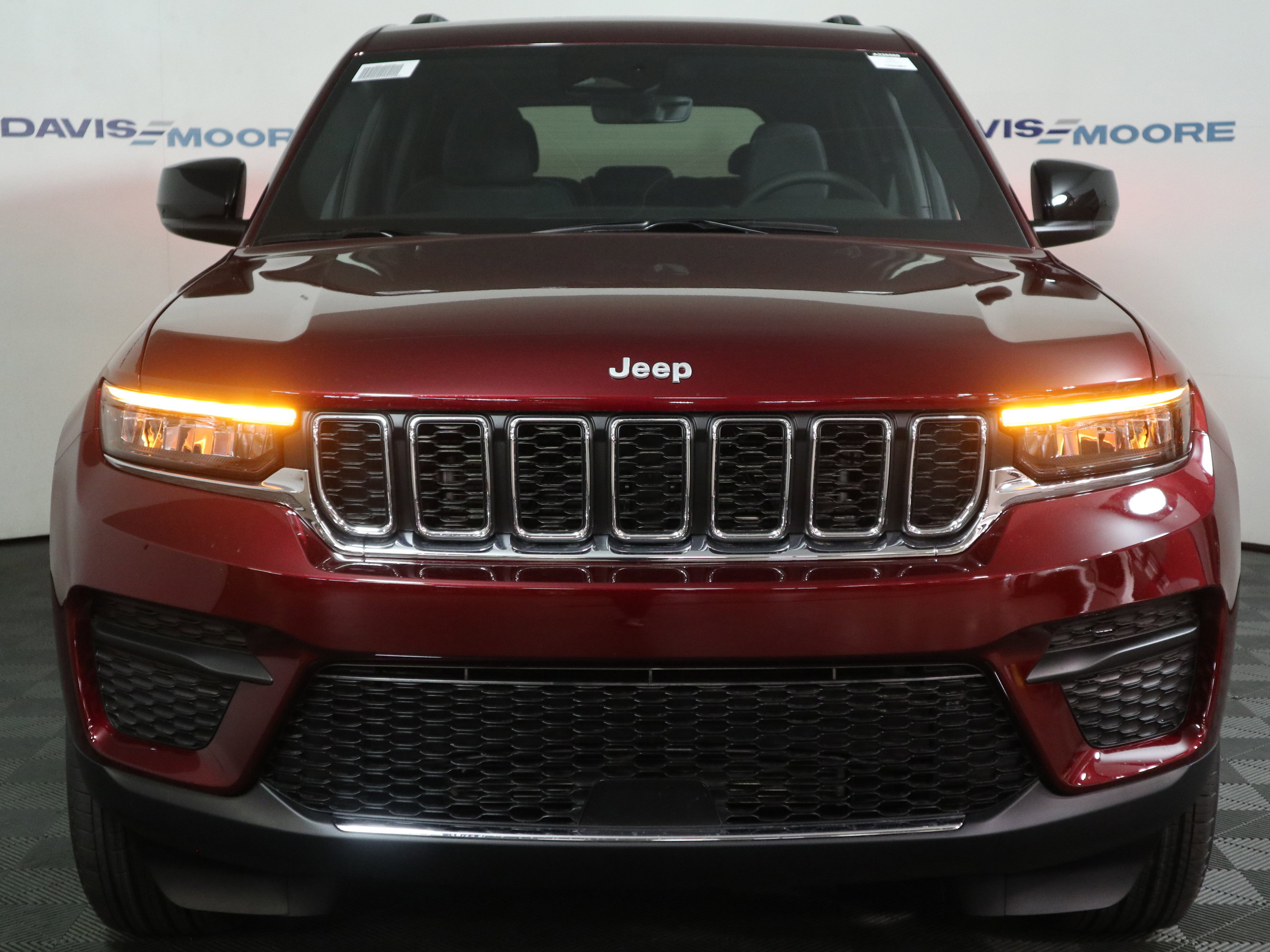 New 2026 Jeep Grand Cherokee 4WD image 13