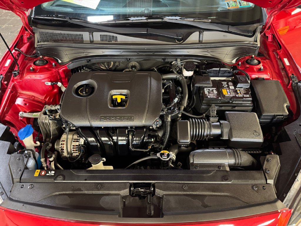 Certified 2024 Kia Forte LXS FWD image 27
