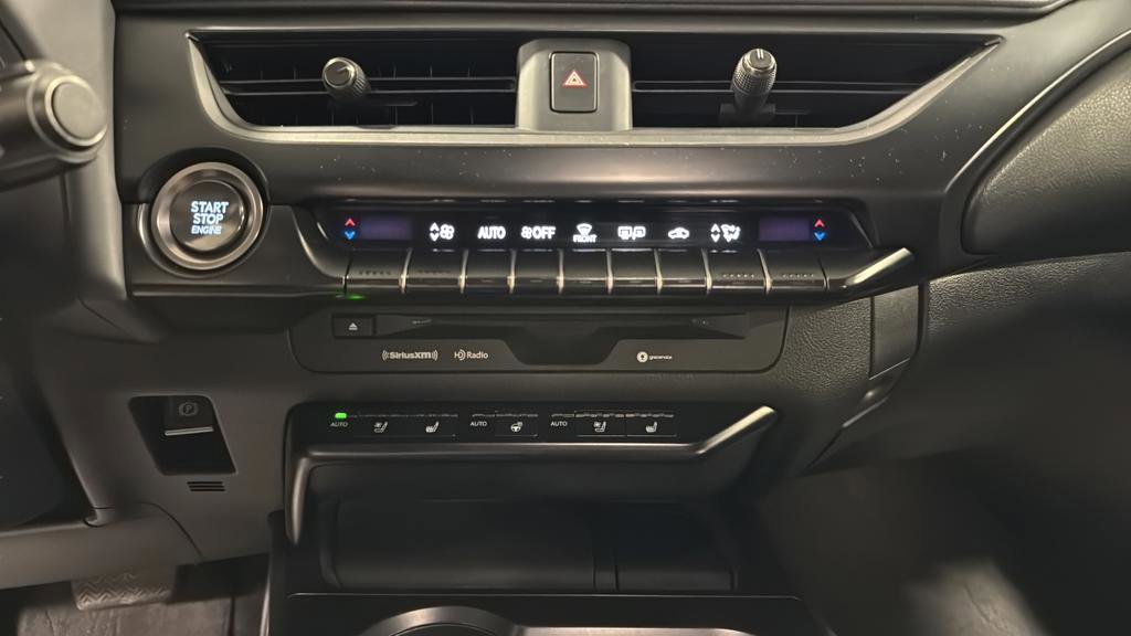 Used 2019 Lexus UX 200 F Sport FWD image 28