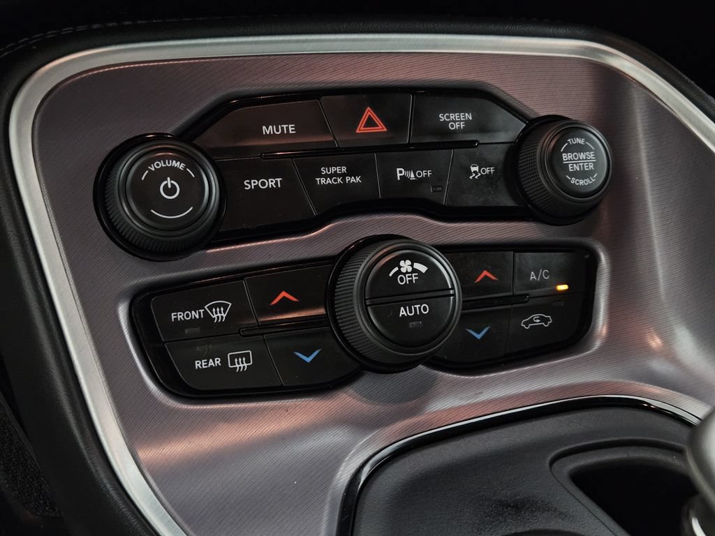 Used 2020 Dodge Challenger R/T w/ Performance Handling Group RWD image 18